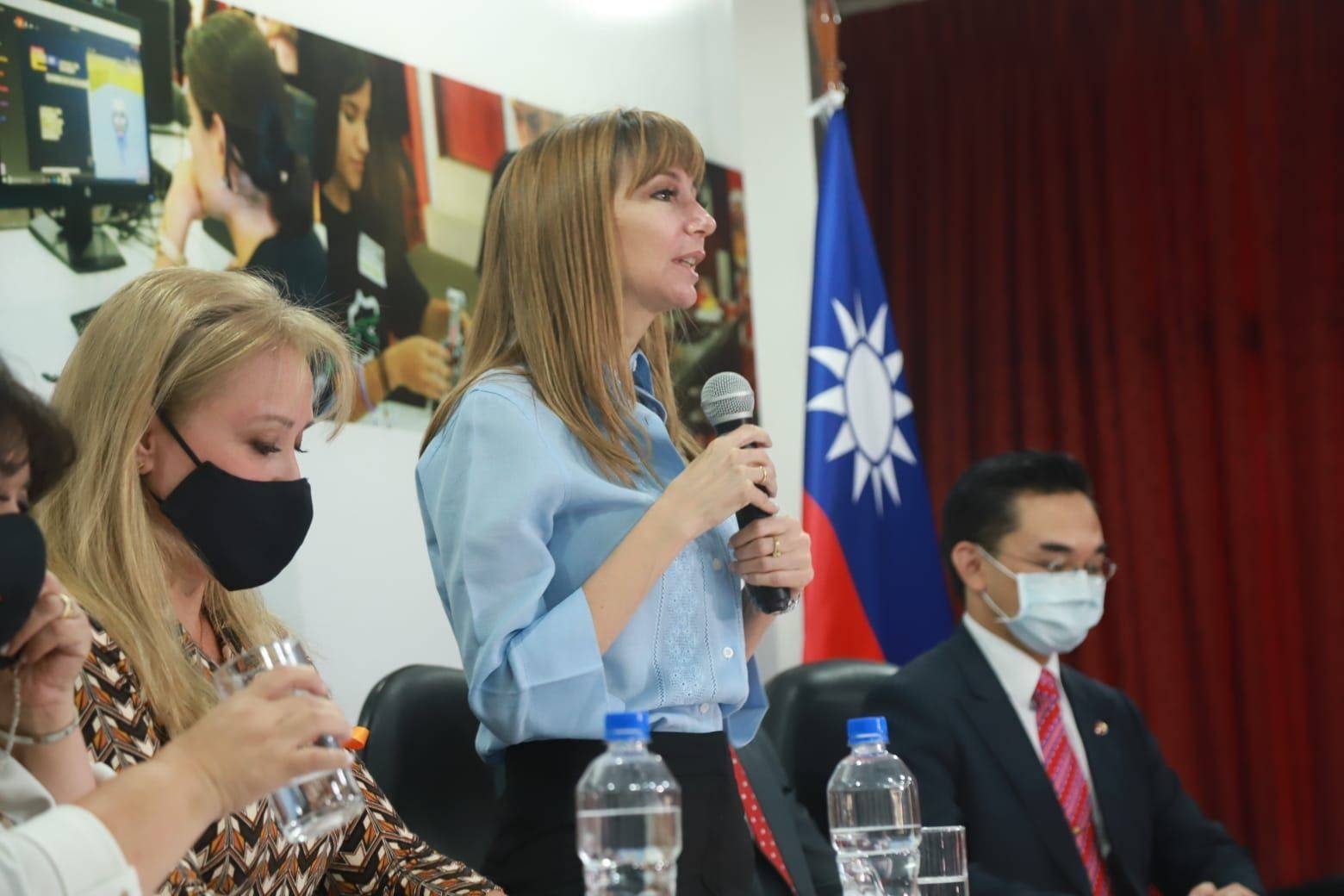 Los ministerios de Trabajo y de Industria y Comercio, con apoyo de Taiwán brindarán capacitación a mujeres