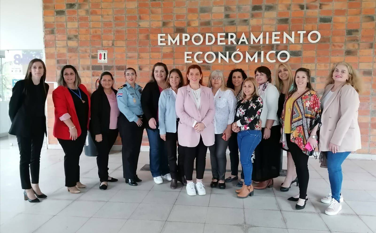 El Ministerio de Trabajo acompañó el recorrido oficial al Centro Integral “Ciudad Mujer”